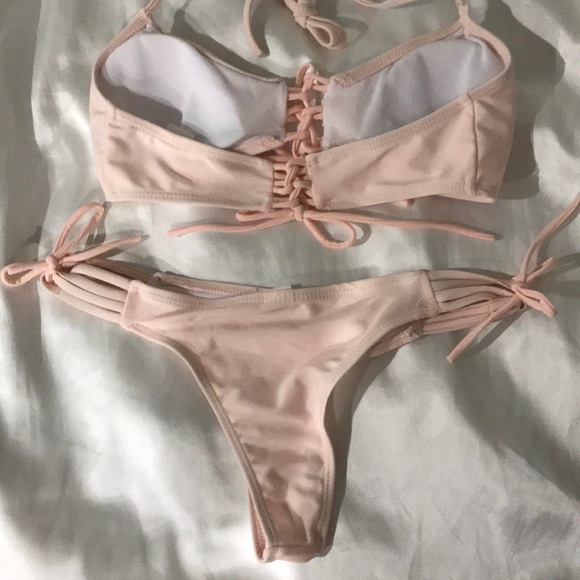 Cupshe Bikini - Picture 2 of 2